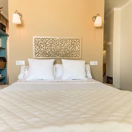 아파트 Atico Parque Kotinoussa 카디스