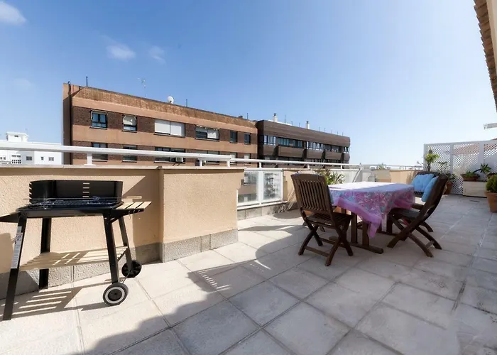 Apartamento ático Parque Kotinoussa *