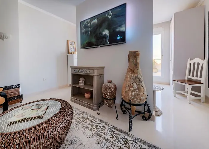 Apartamento ático Parque Kotinoussa *